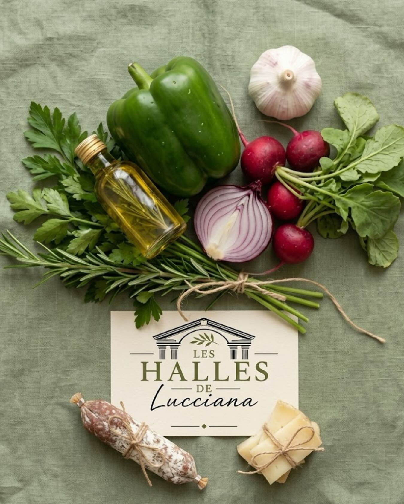 Légumes frais et carte des Halles de Lucciana sur un lin vert sauge